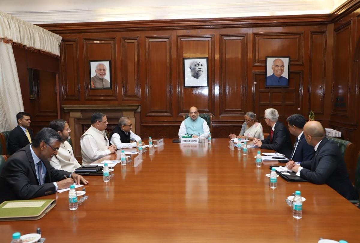 Amit Shah expressed concern over delay in issuing red corner notice to fugitives to Interpol
