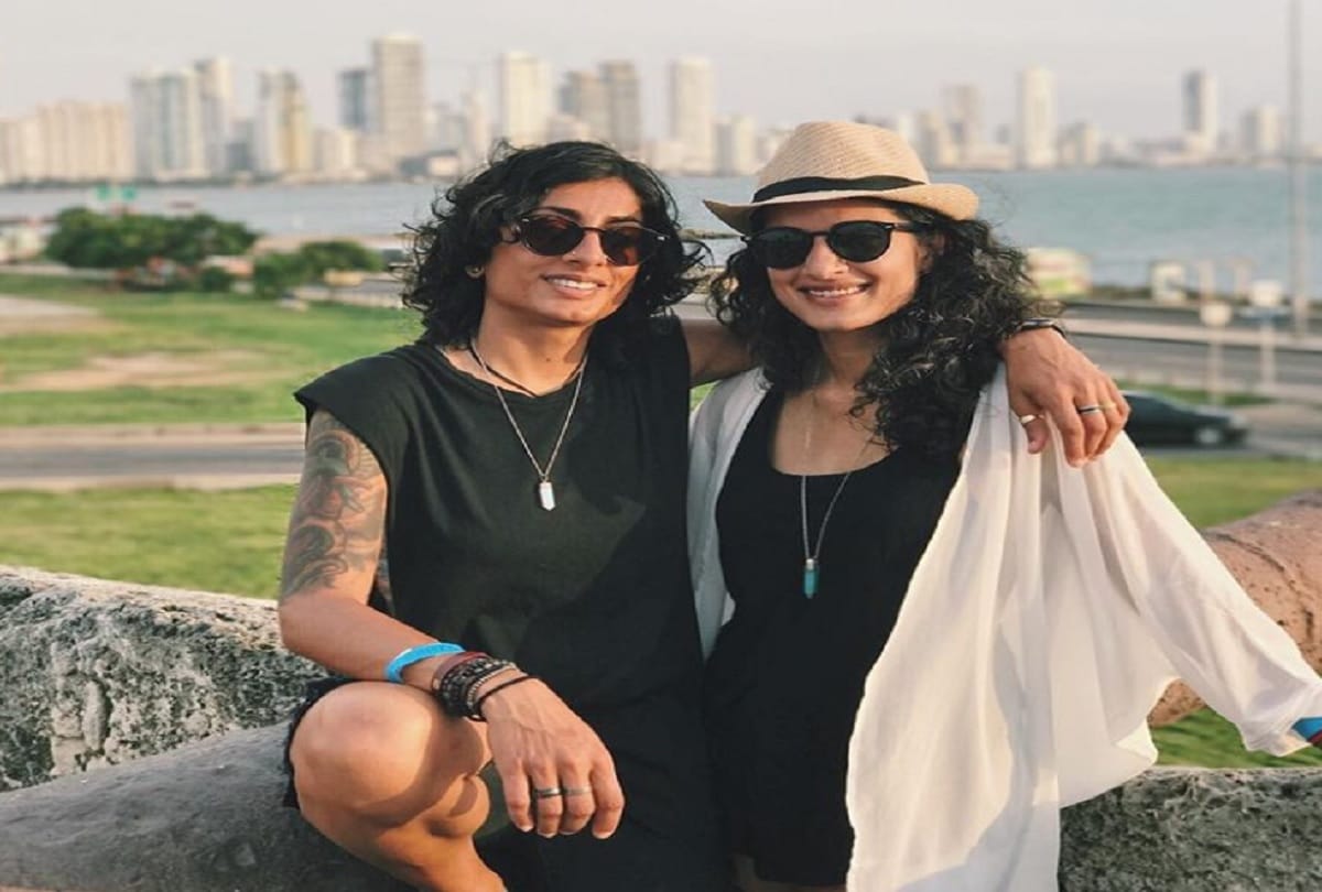 India Pakistan same sex couple married each other Pics viral on social media