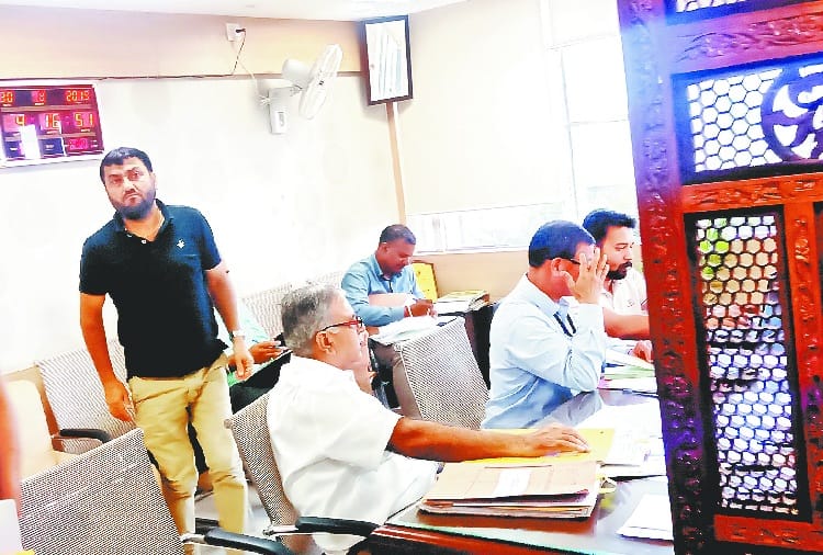 CBI Raid in Nagar Nigam Chandigarh Office