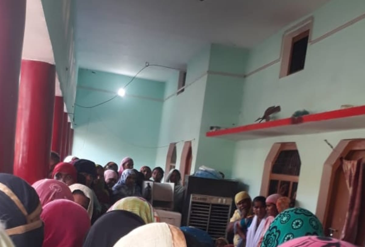 mother died in sorrow of son's death, people take both bier
