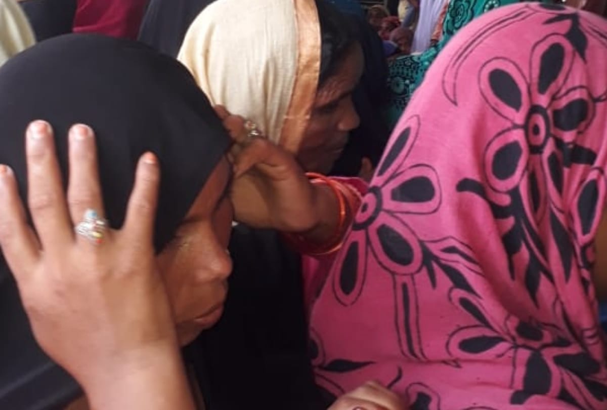 mother died in sorrow of son's death, people take both bier