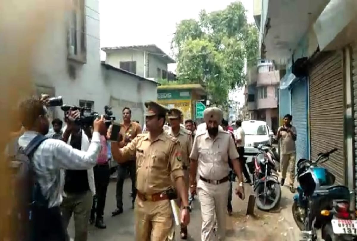 Swami Chinmayanand case victims father expects justice from Supreme Court