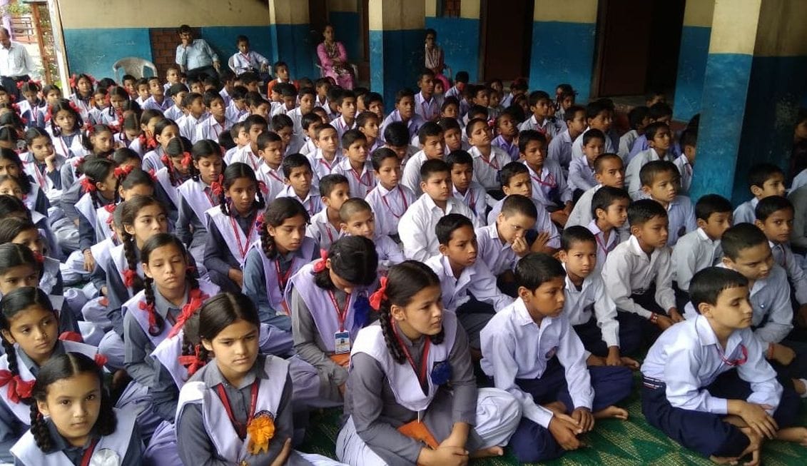 Shishu Mandir High School's students will study with projector