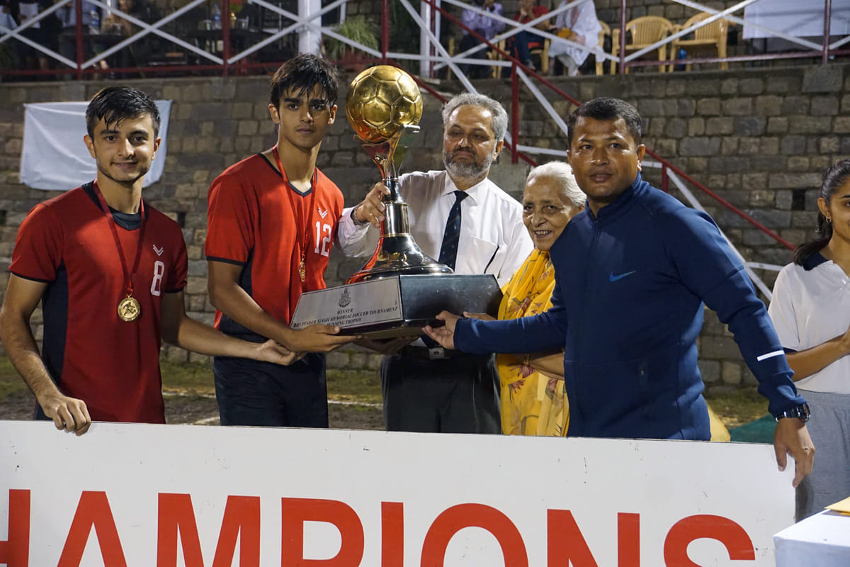 Vasant vally school become football champion