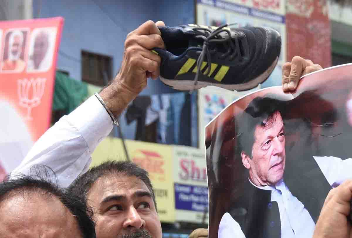 pakistan prime minister imran khan Symbolic dead body burnt by sikh leaders