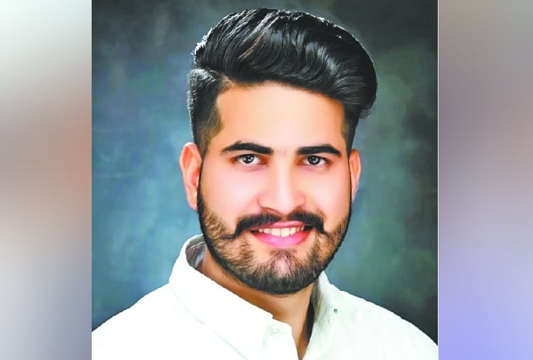 Engineering student takes adminssion in Urdu for punjab university student council Elections ticket