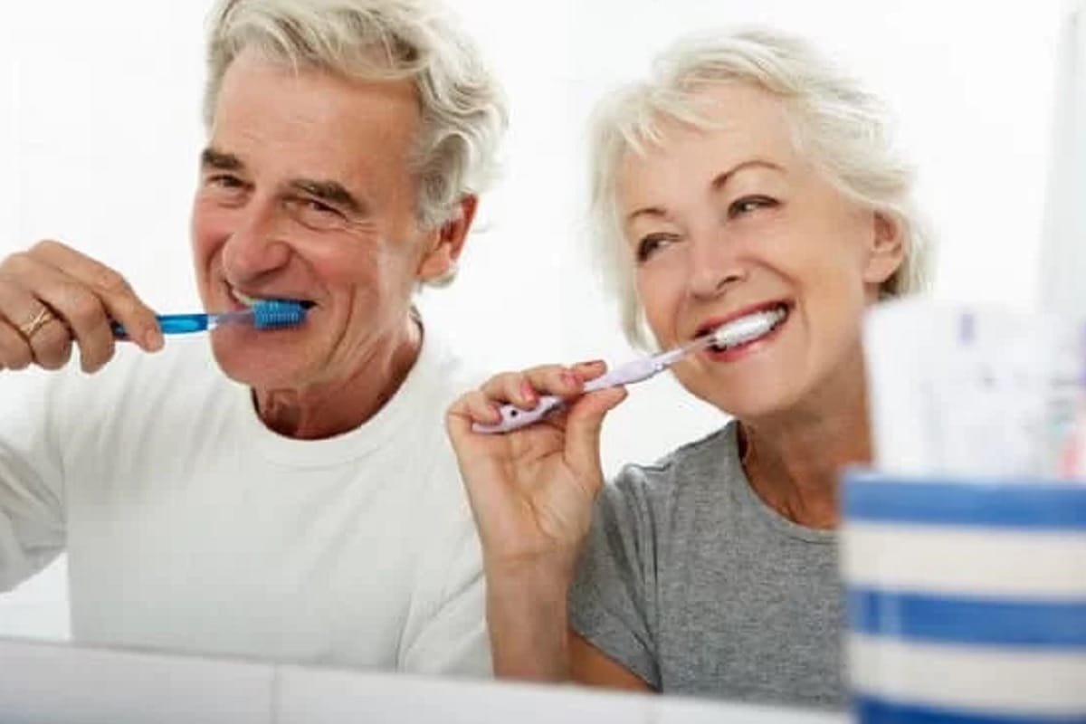 how to make teeth white easily, tips for white teeth