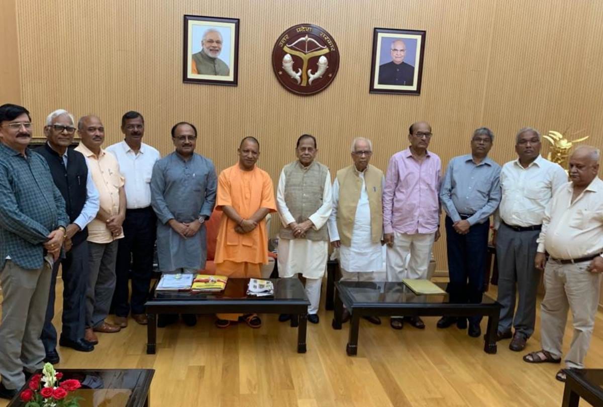 allahabad high court lawyers meet cm yogi in lucknow