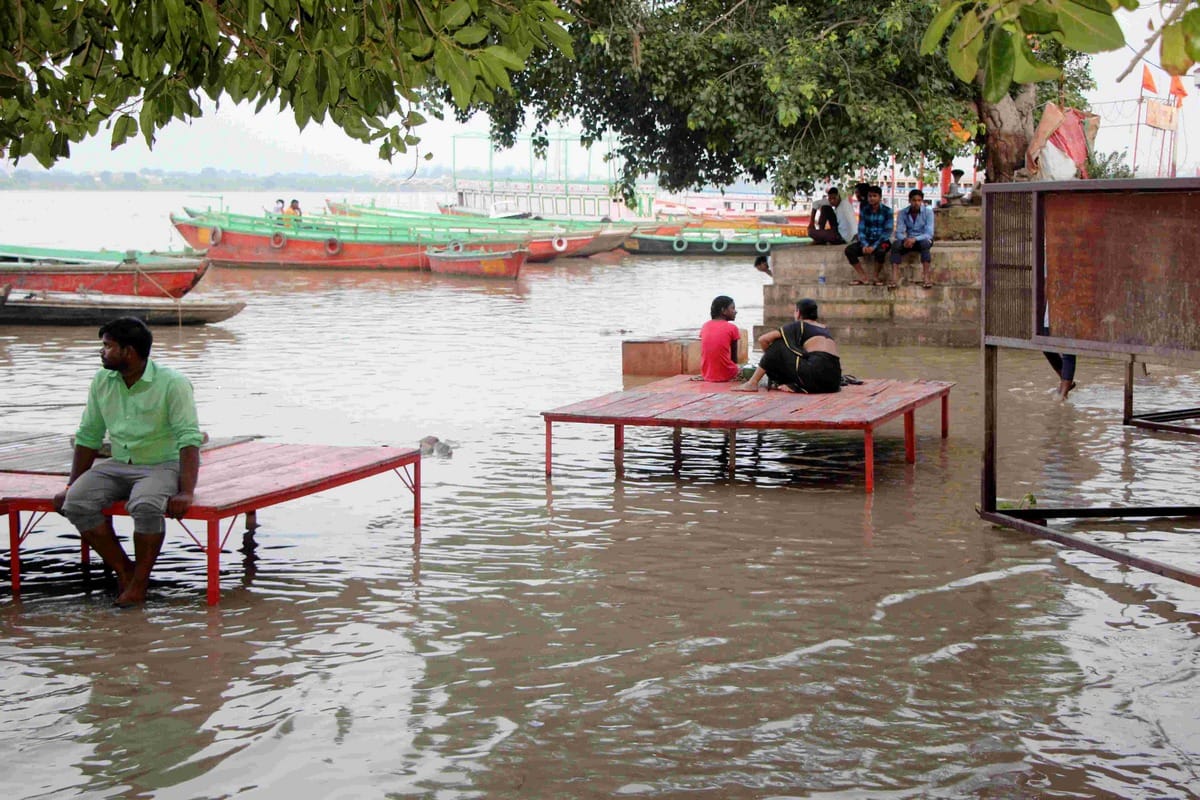 ganga water level increasing in varanasi