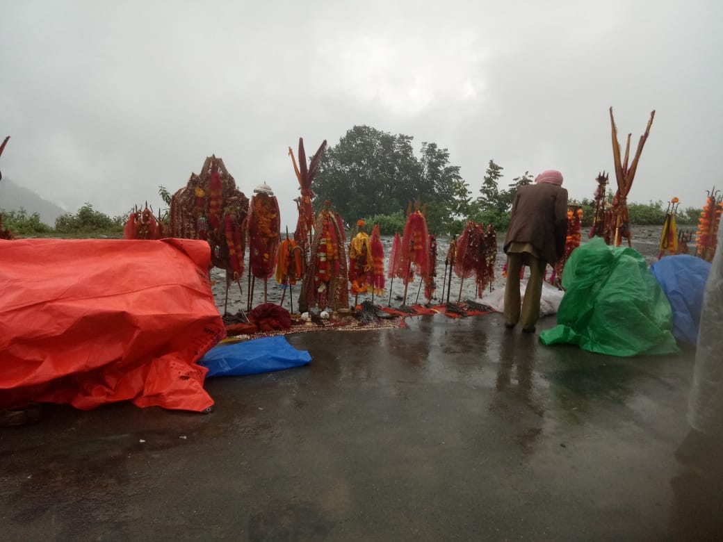 manimahesh yatra stop due to rain