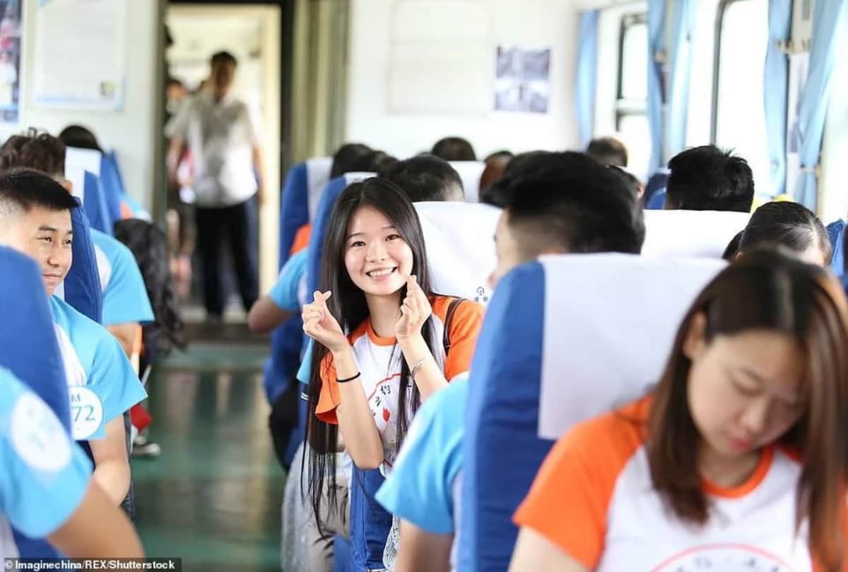 Love special train start in china for single people
