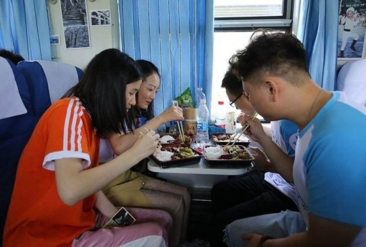 Love special train start in china for single people