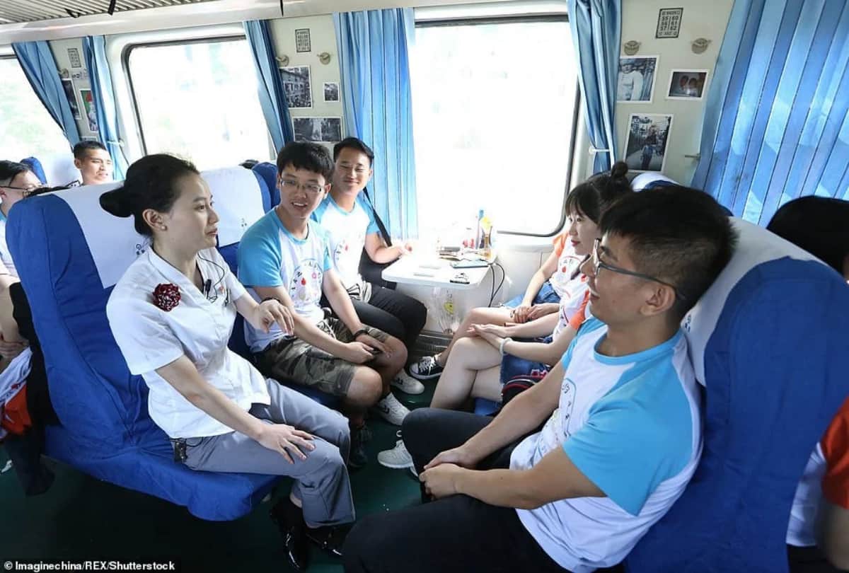 Love special train start in china for single people
