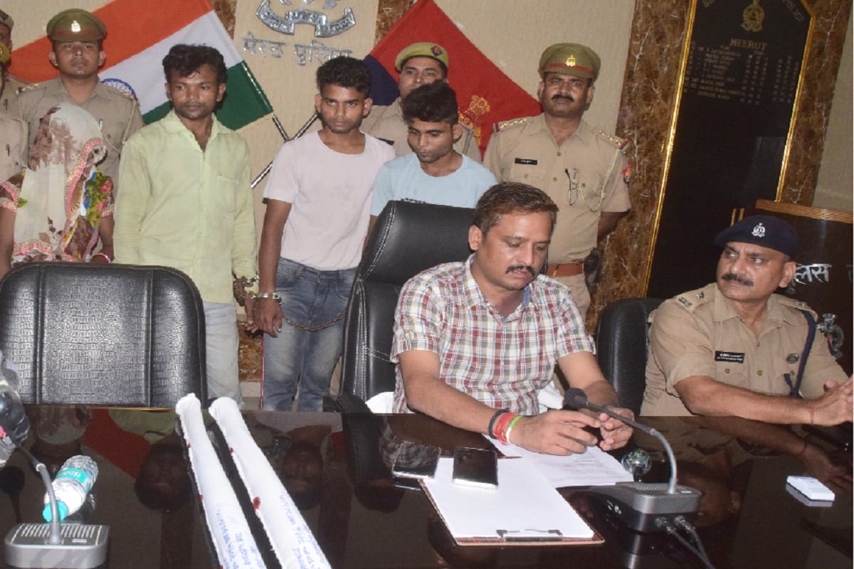 Police four accused arrested in case of jaan mohammad murder at Meerut city