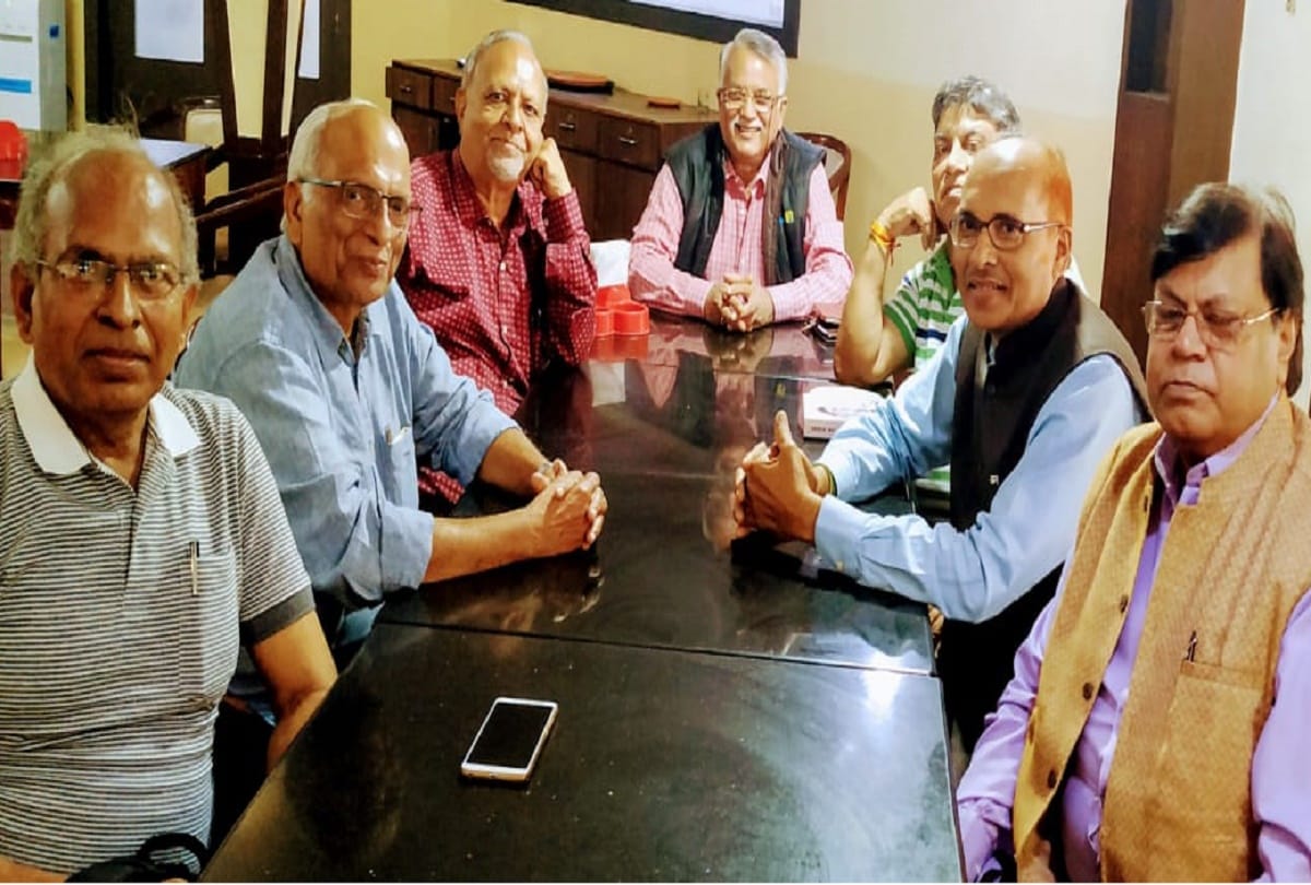 Government to promote functioning in Hindi and regional languages