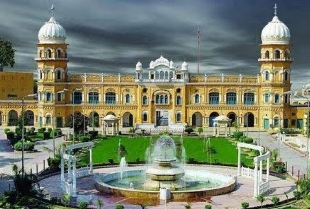 Angry Sikhs ban entry of Muslims into Gurdwaras in Nankana Sahib