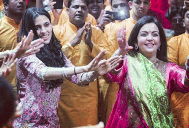 Nita Ambani With Family Ganesh Chaturthi Throwback Pictures