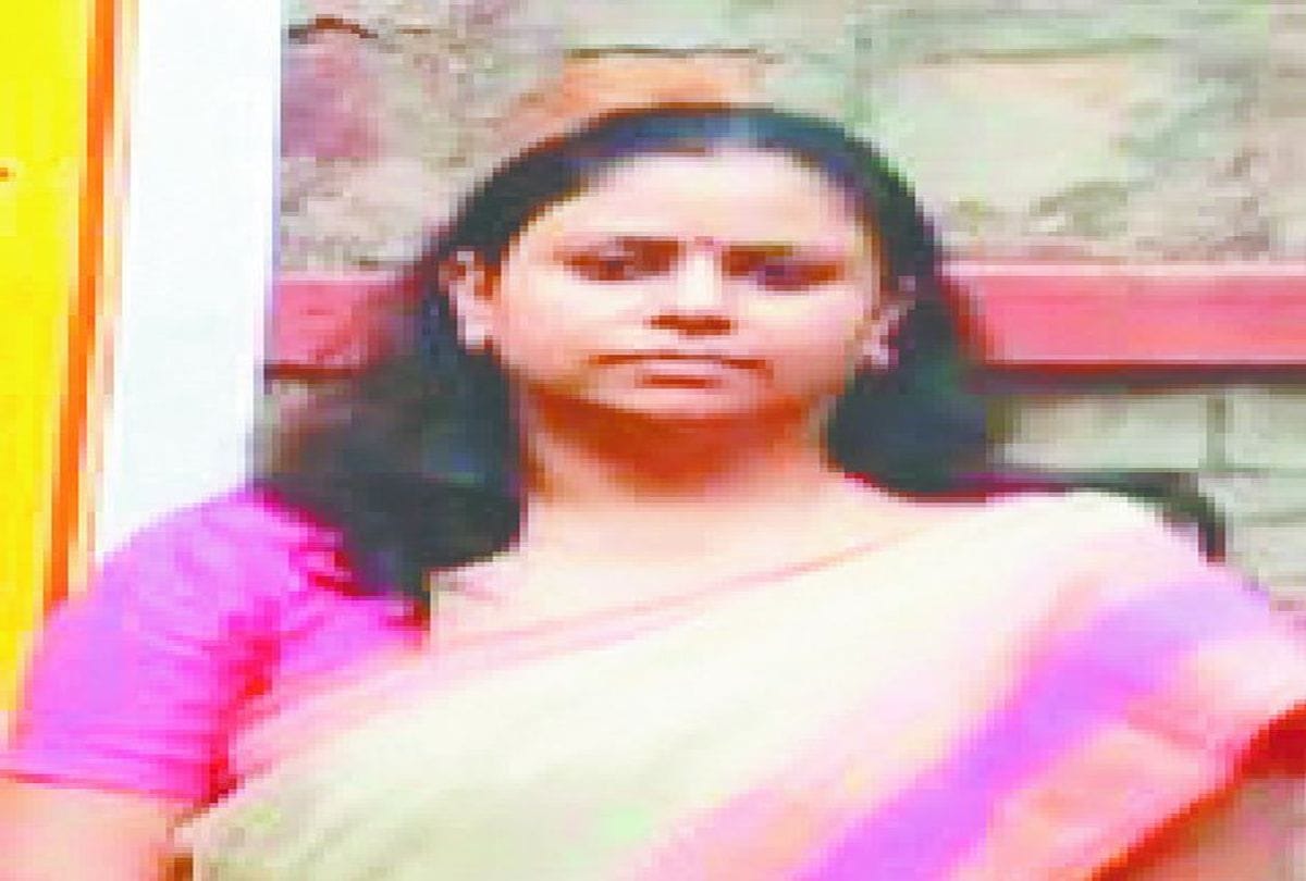 Income Tax Officer Velu Sinha died due to viral fever in agra