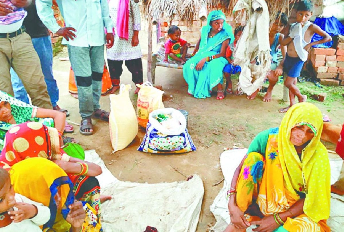 poor man commits suicide after family goes hungry in kasganj