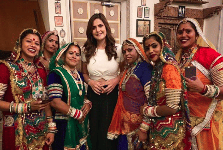zareen khan trolled for flaunting stretch marks