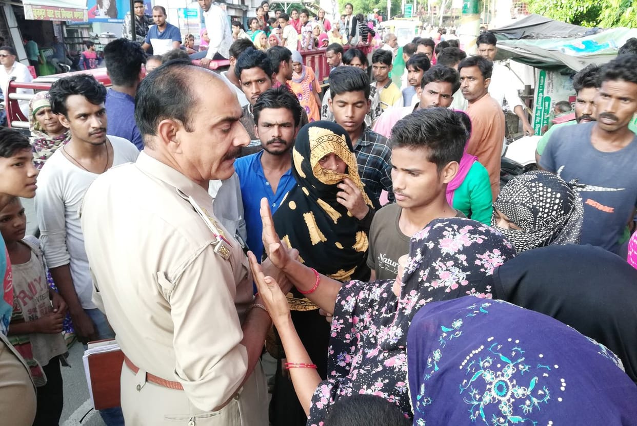 fight to protest for marrige,the gun shoot