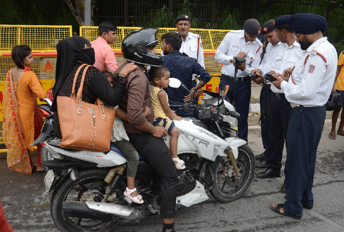 3900 Challans Issued Today for Traffic Violations in Delhi
