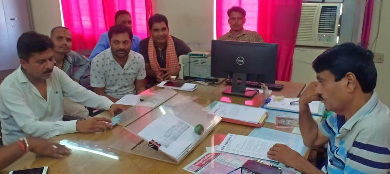 Electrical contractors gave memorandum to S.E.