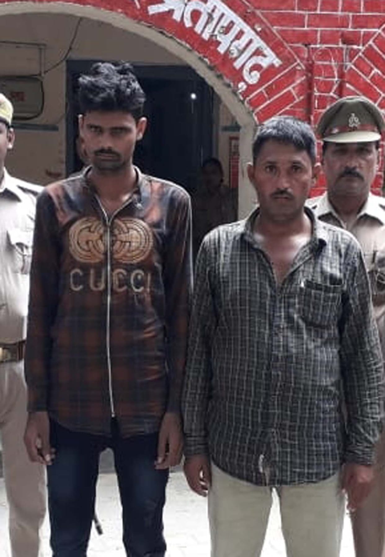 Two miscreants rewarded 25 thousand, police were killed