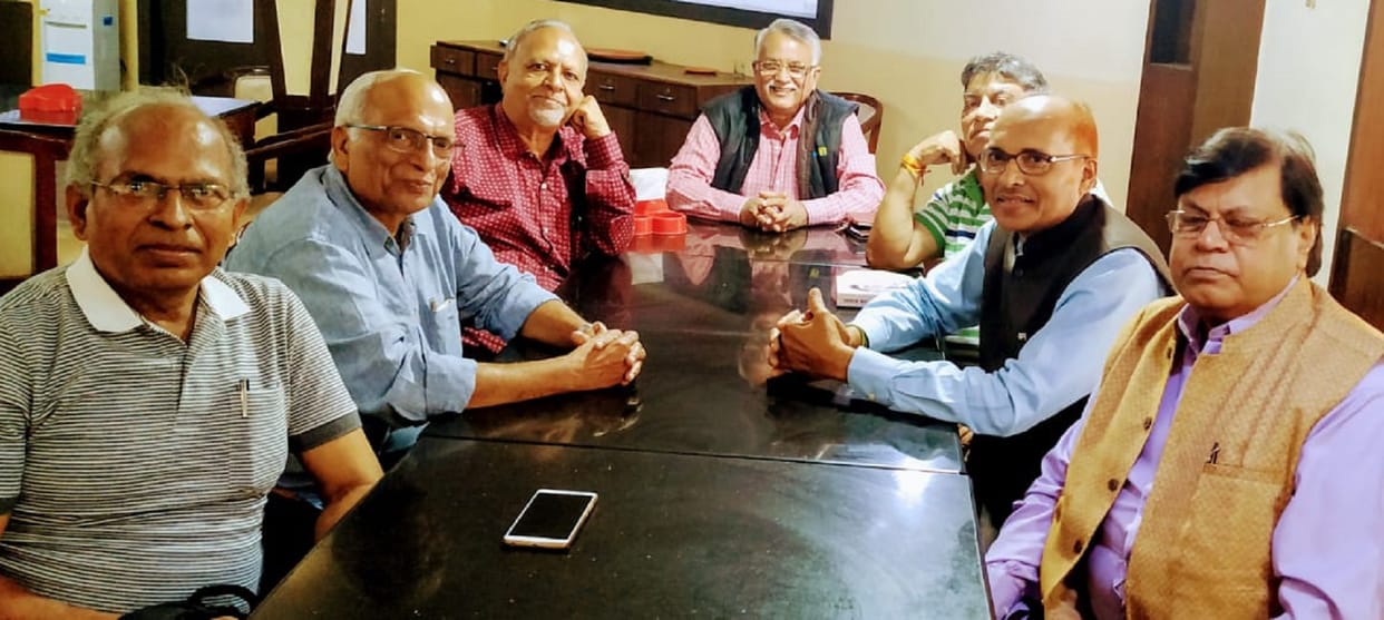 Top Official Language Officer demanded to bring Hindi and regional languages in working system