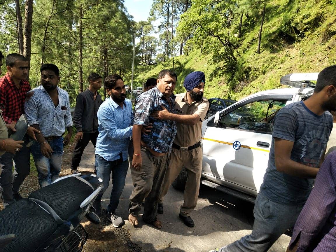 two accident in kaladhungi marg at haldwani one dead 14 injured