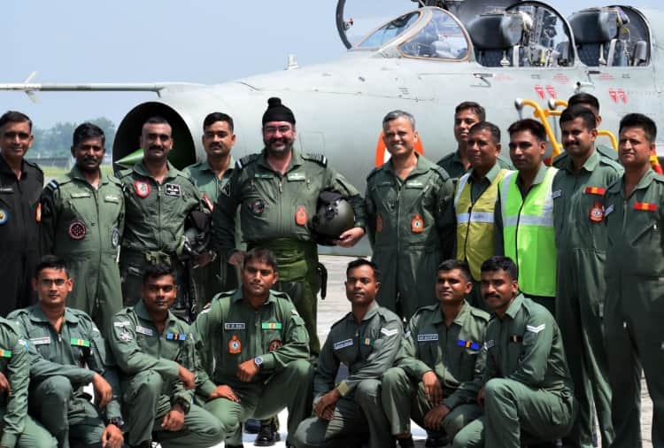 IAF Chief BS Dhanoa Statement About Wing Commander Abhinandan And His father, Mig 21