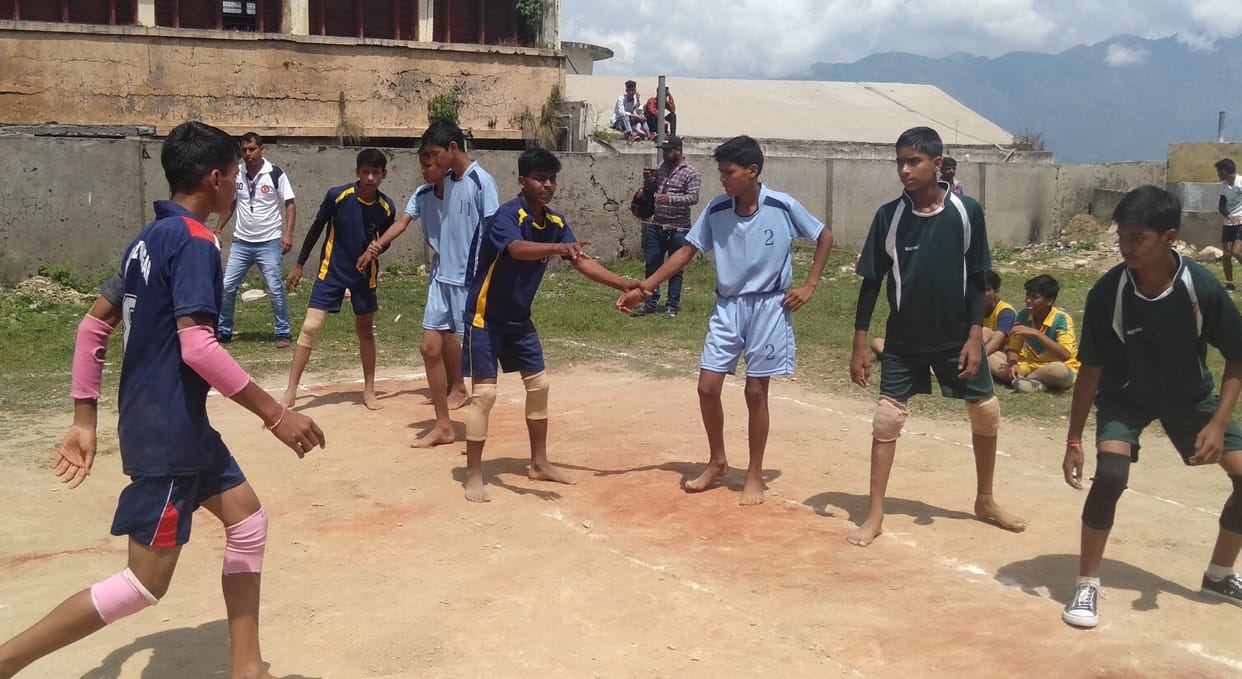 Chamba Block's team wins in Volleyball Girls category