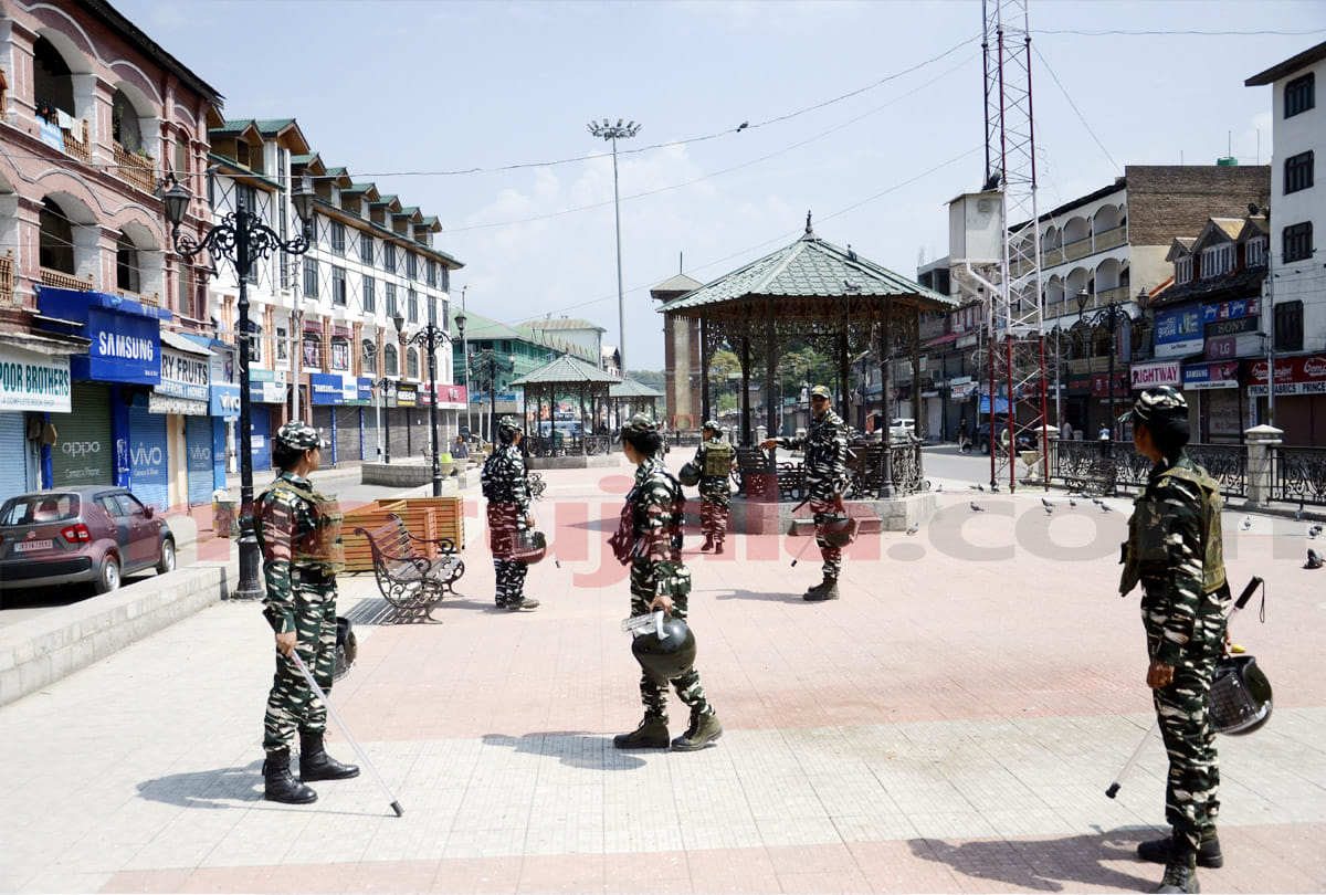brave daughters of country CRPF Women's Battalion took front for peace in Kashmir