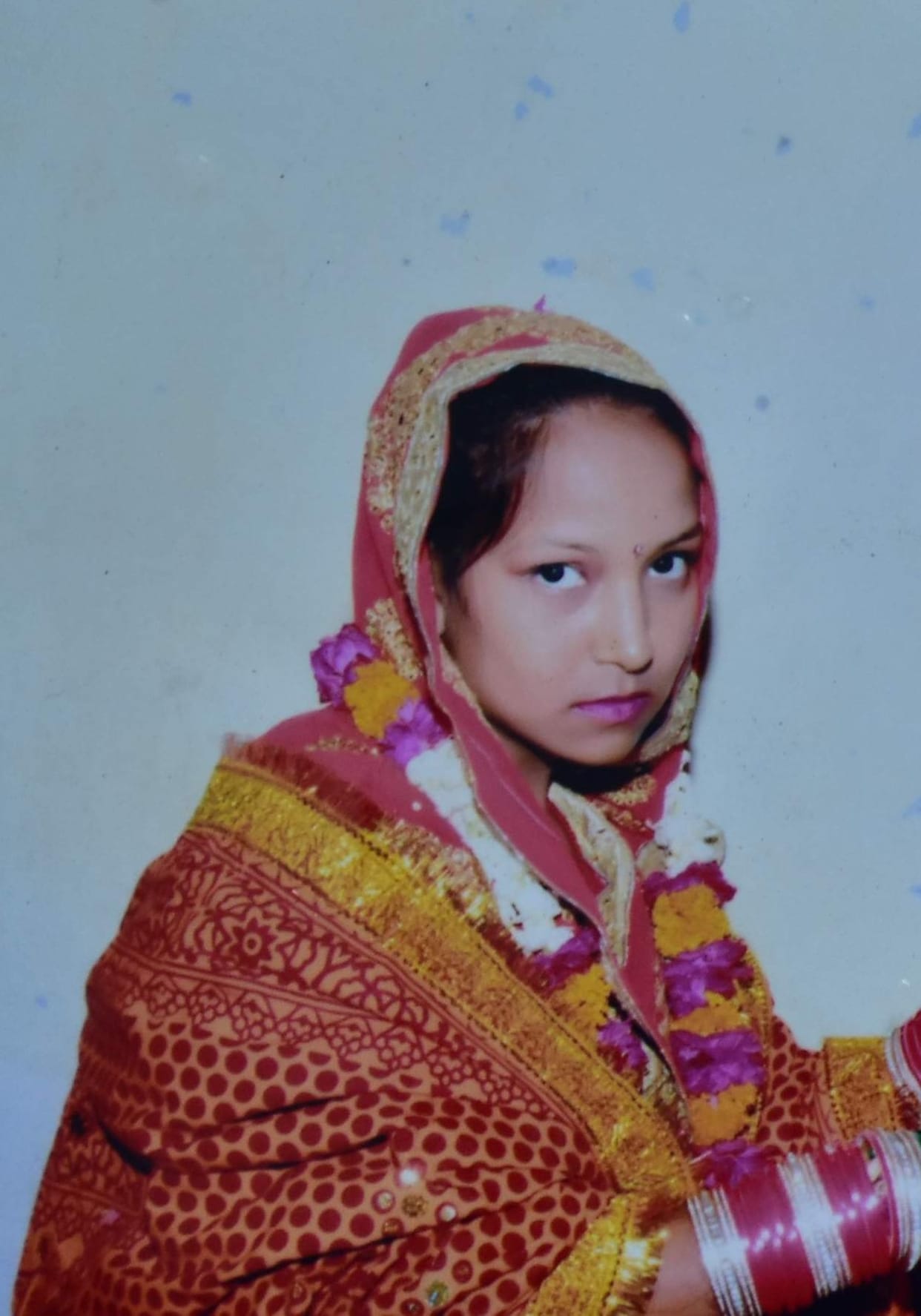 Woman ate ice cream at night, found dead body in morning