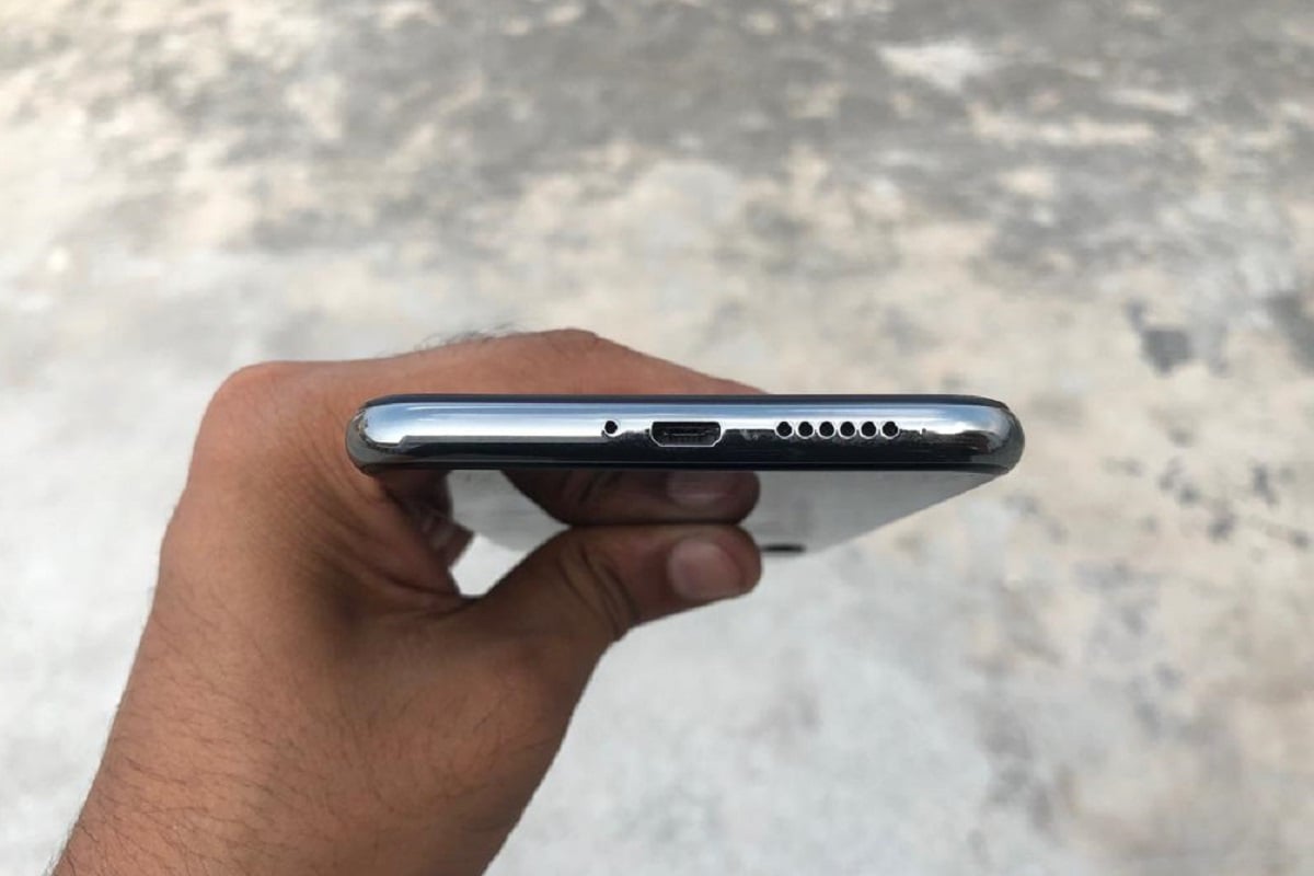 LG W30