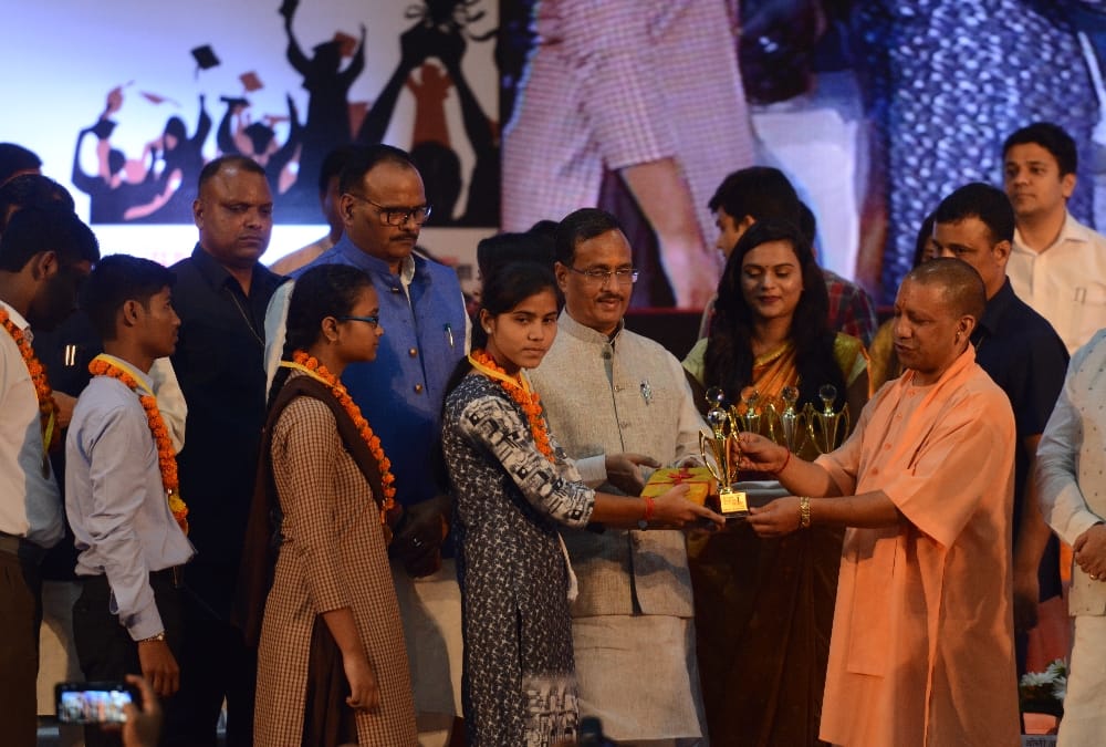 Pics of medhavi chhatra samman samaroh2.