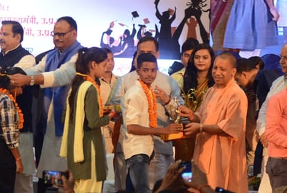 Students share their experience of journey with Amar Ujala.