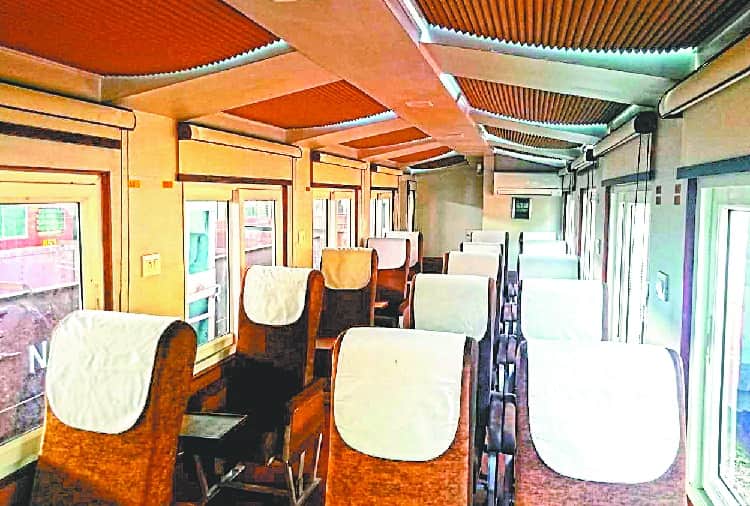 Vistdom Coach in Toy Train from Kalka to Shimla, indian railways