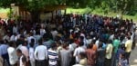 करनाल: टपराना गांव में पंचायत करने पहुचे डीसी और एसपी। मंदिर में मौजुद छात्राऐं और गांव के लोग।