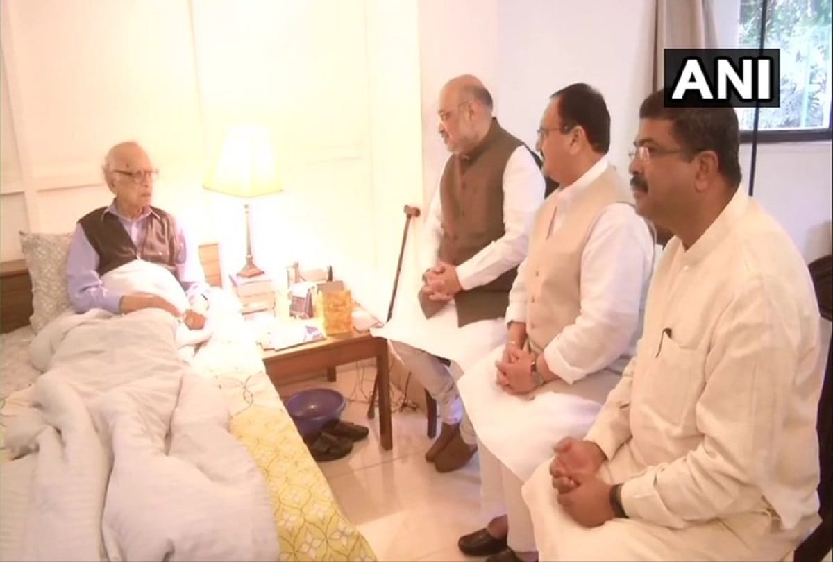Amit Shah JP Nadda and Dharmendra Pradhan met Former Governor of Jammu and Kashmir Jagmohan