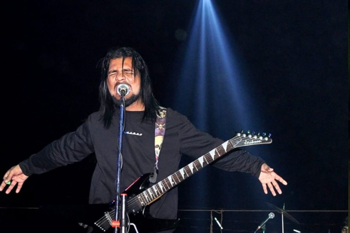 This person from UP has a record of playing guitar continuously for more than fifty hours