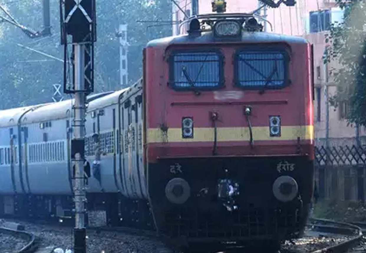 New electric route is getting ready to go to Prayagraj