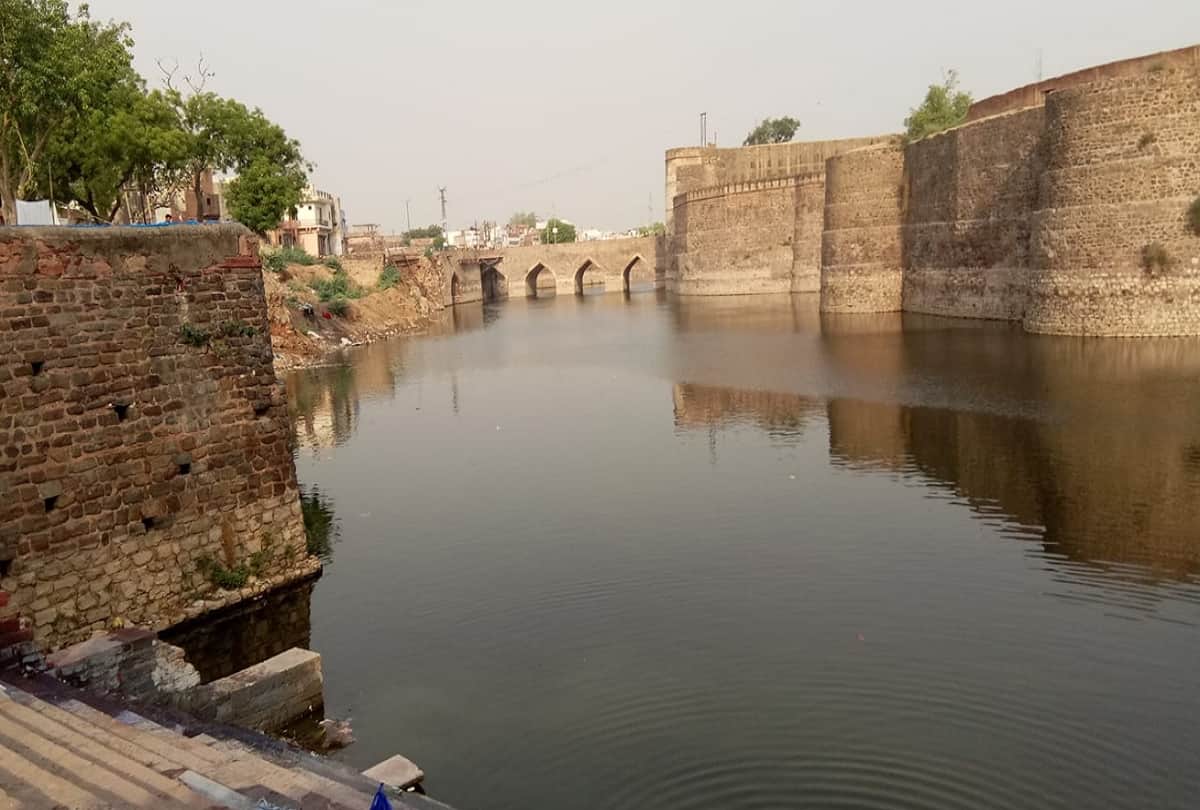 Impregnable Fort Lohagarh Fort Bharatpur Invincible Fort In India