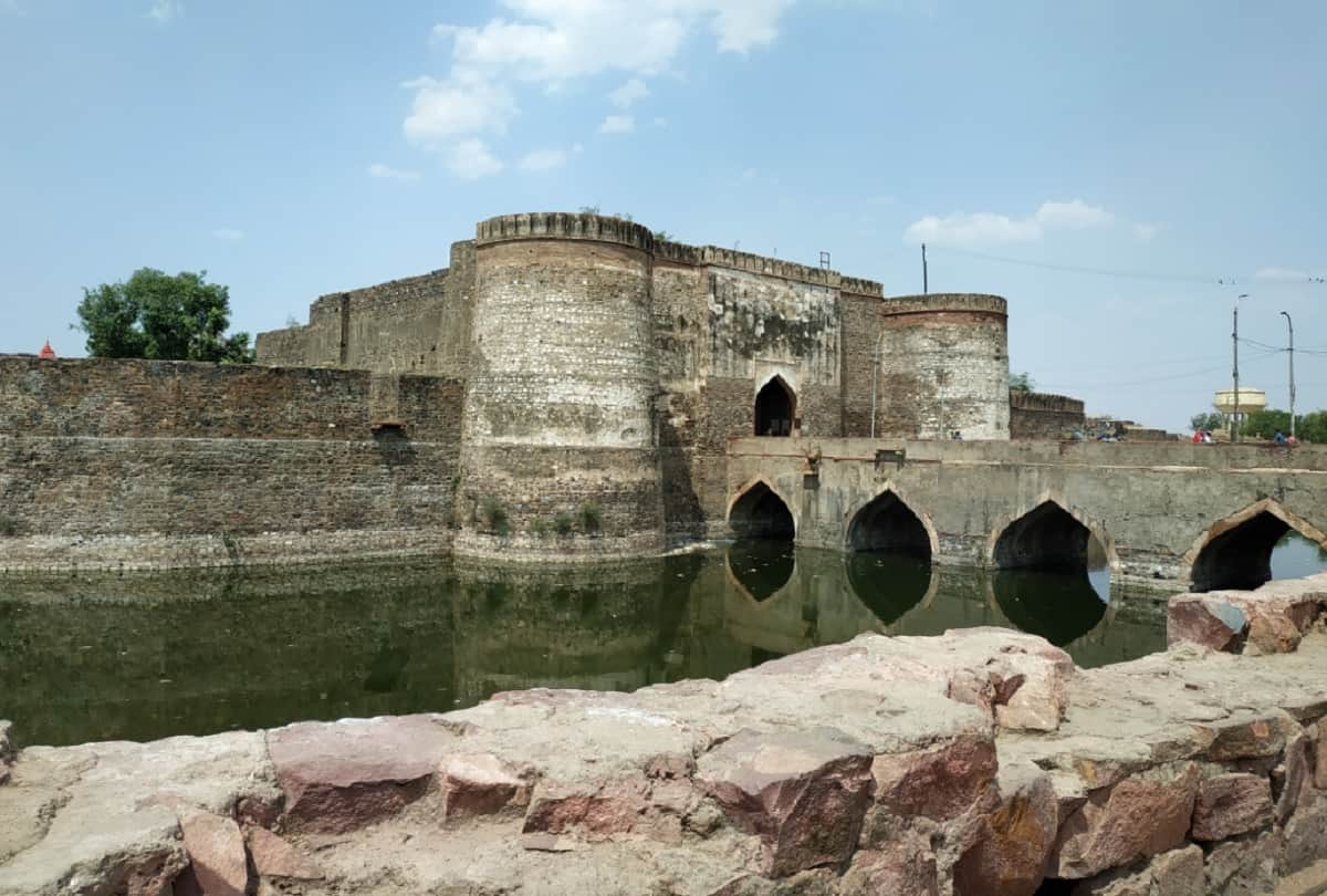 Impregnable Fort Lohagarh Fort Bharatpur Invincible Fort In India