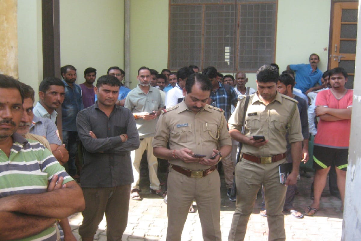 Muzaffarnagar crime:Wife murder and Husband suicide case will open from mobile call detail by police