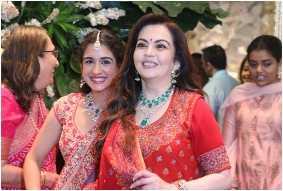 know about Mukesh Ambani younger son Anant Ambani girlfriend Radhika Merchant