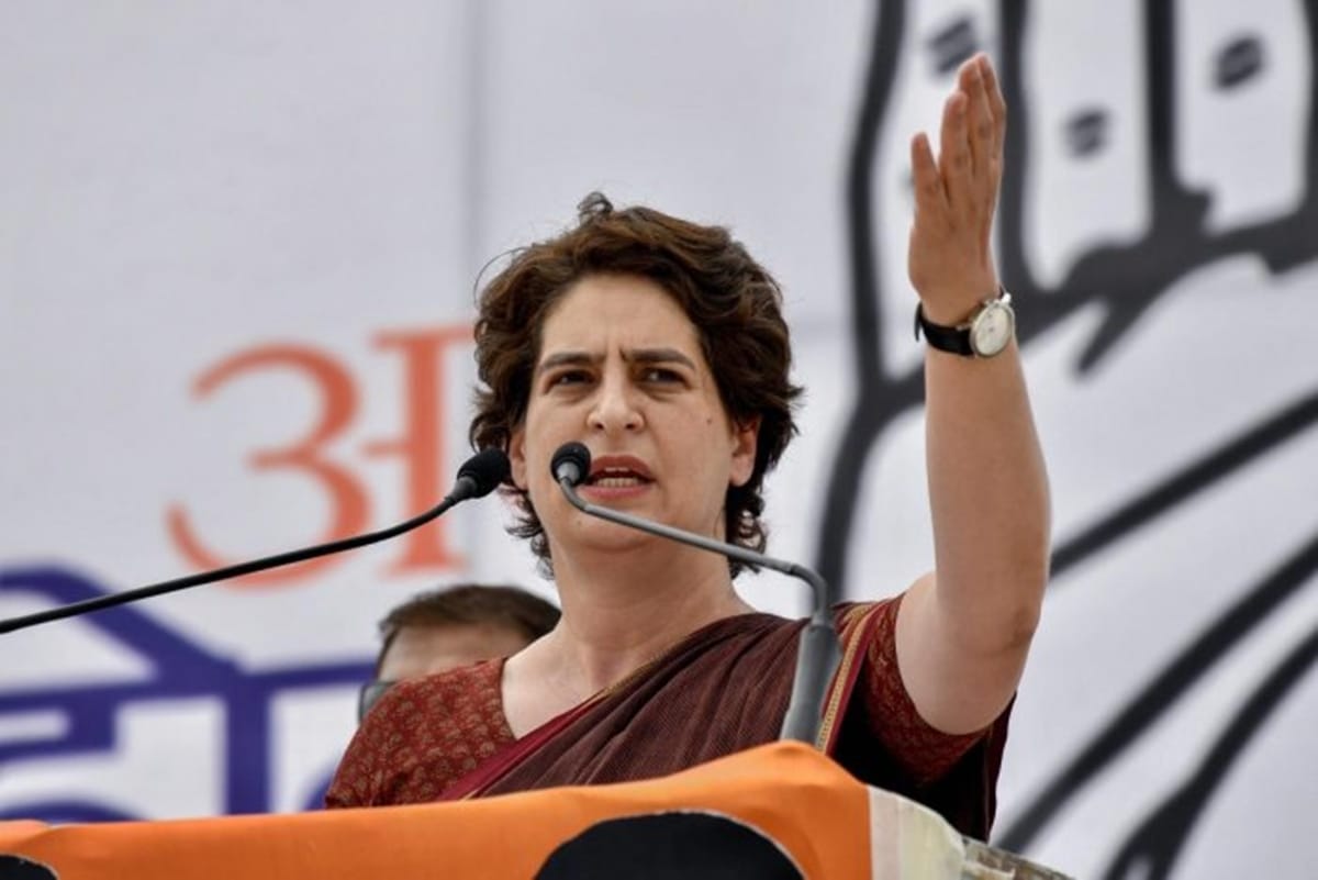 Swami Chinmayananda told why Priyanka Gandhi stepped back