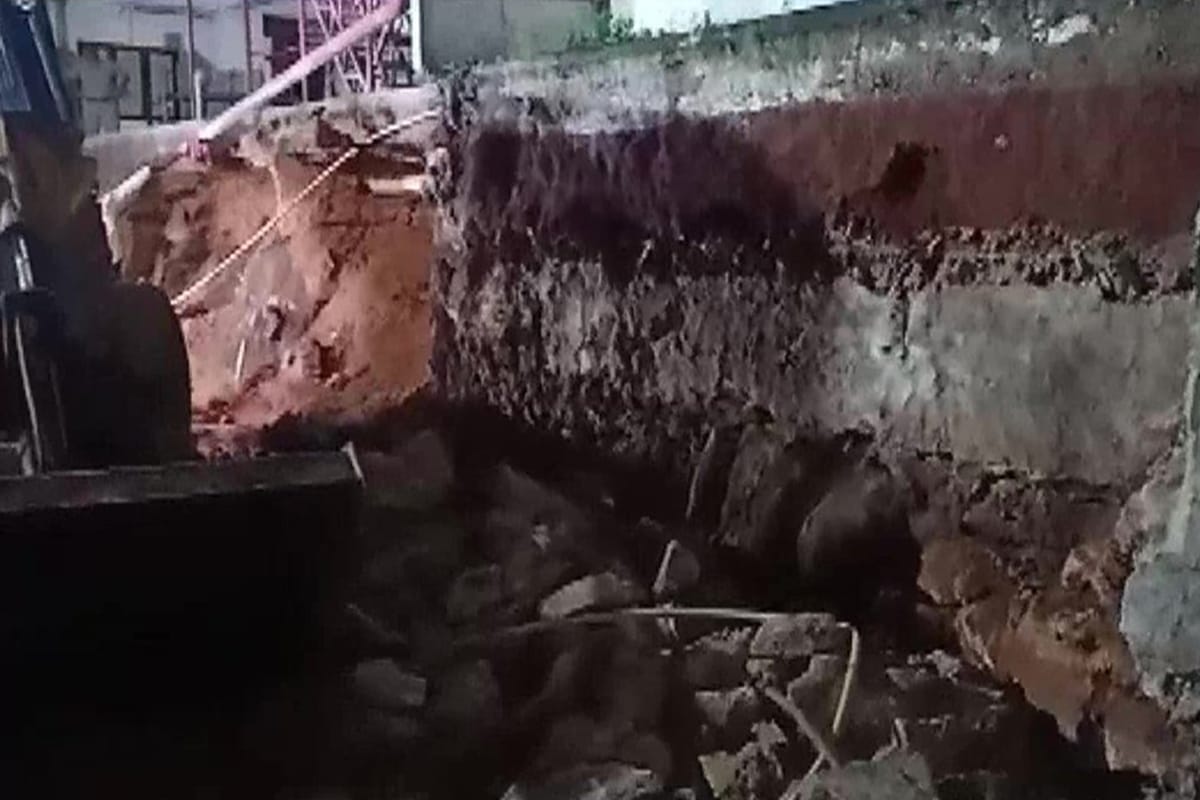 Andhra Pradesh: Two people died after wall of an under-construction building collapsed