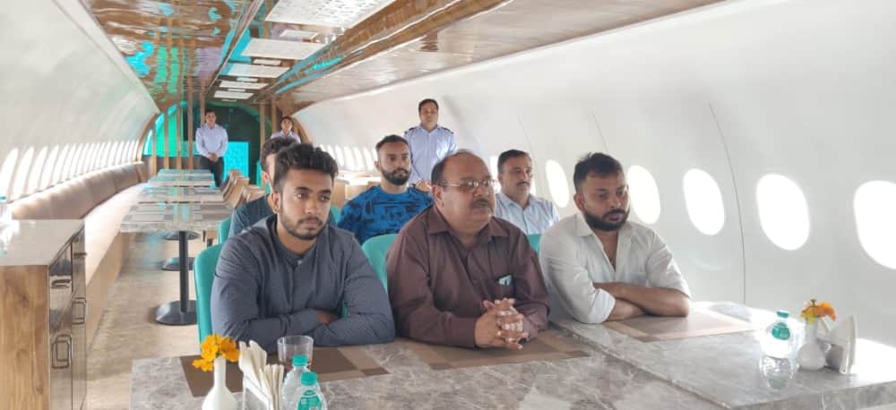 Uttarakhand News: Airplane Restaurant in dehradun photos