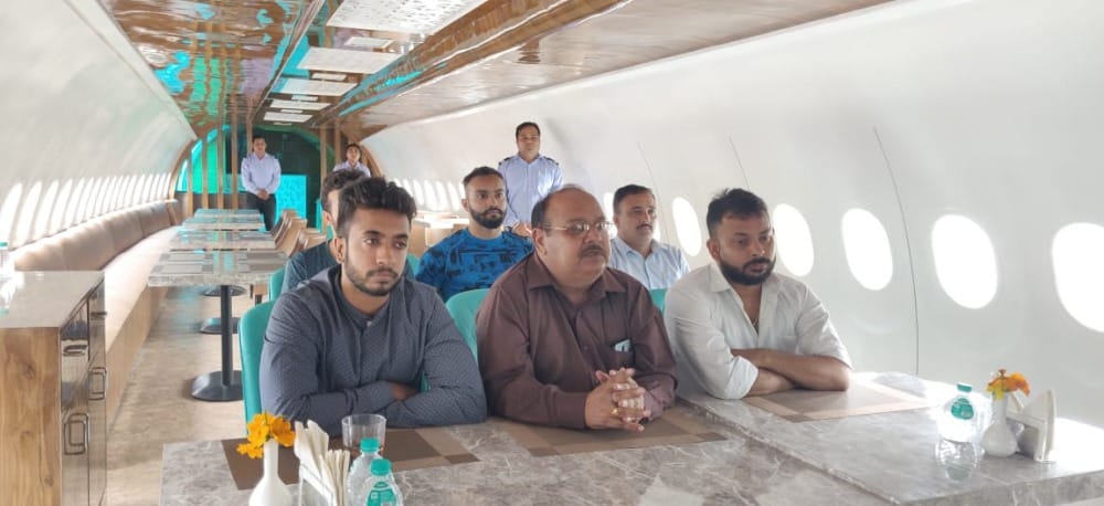 Uttarakhand News: Airplane Restaurant in dehradun photos